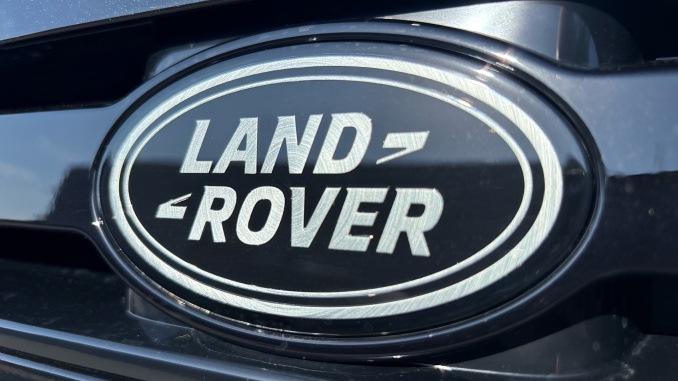 Land Rover Defender 3.0 D350 X-Dynamic HSE 110 5dr Auto Diesel Estate - Image 36